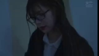 水晶飞机最新网红福利姬,白丝美腿JK制服 无套啪啪 淫语浪叫